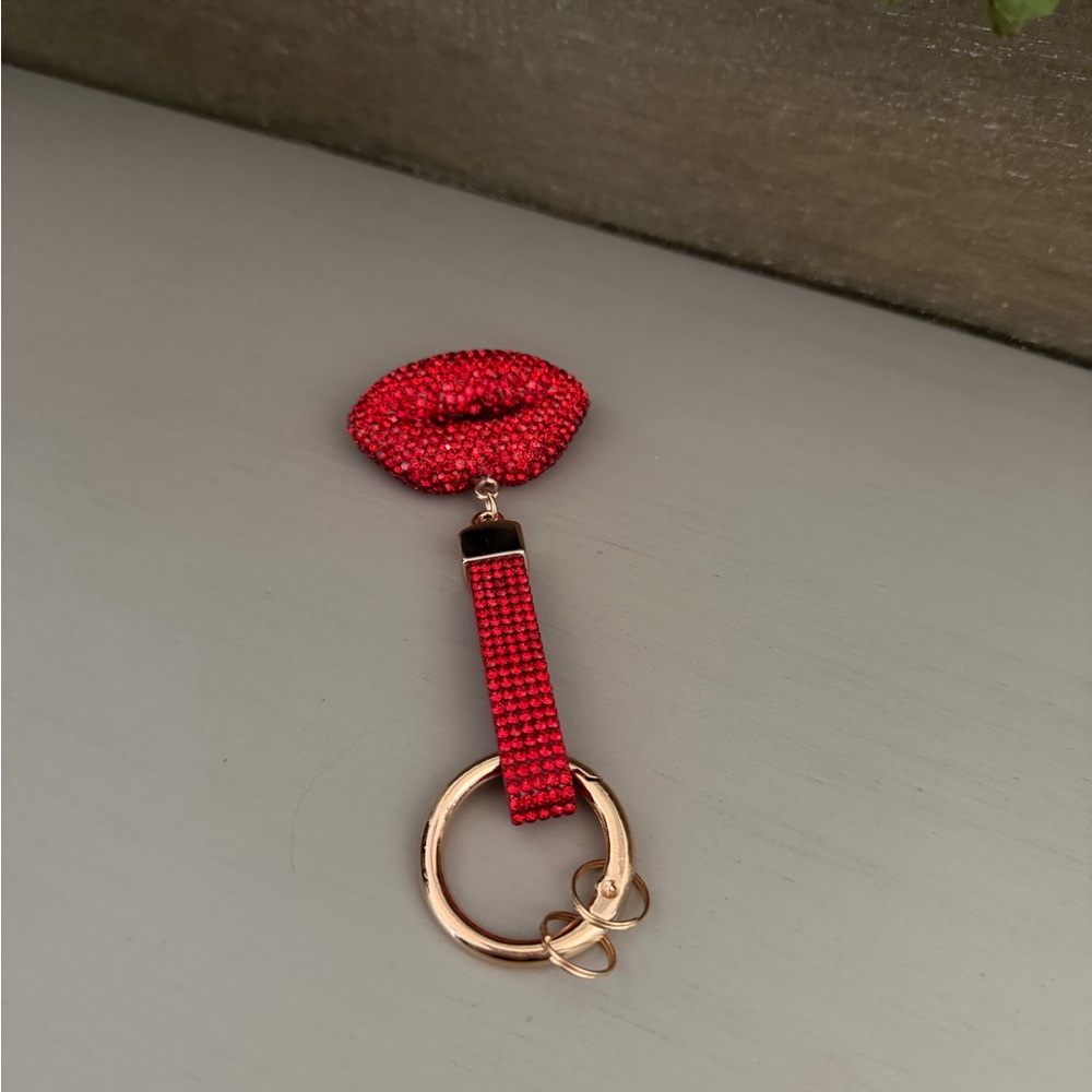 Red Rhinestone Lip Keychain / Bag Charm - Picture 5 of 6